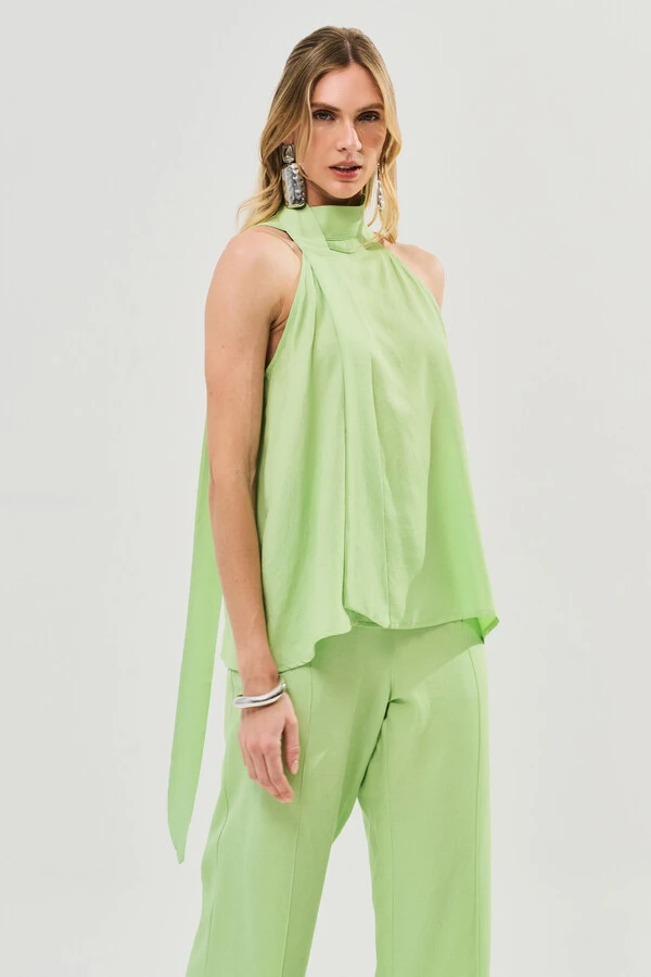 Conjunto de Blusa Regata Frente Única Faixa e Pantalona Nervura