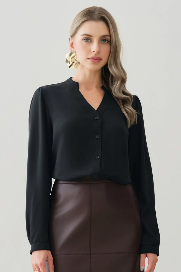 Camisa Manga Longa Punho Gola Baixa Decote v