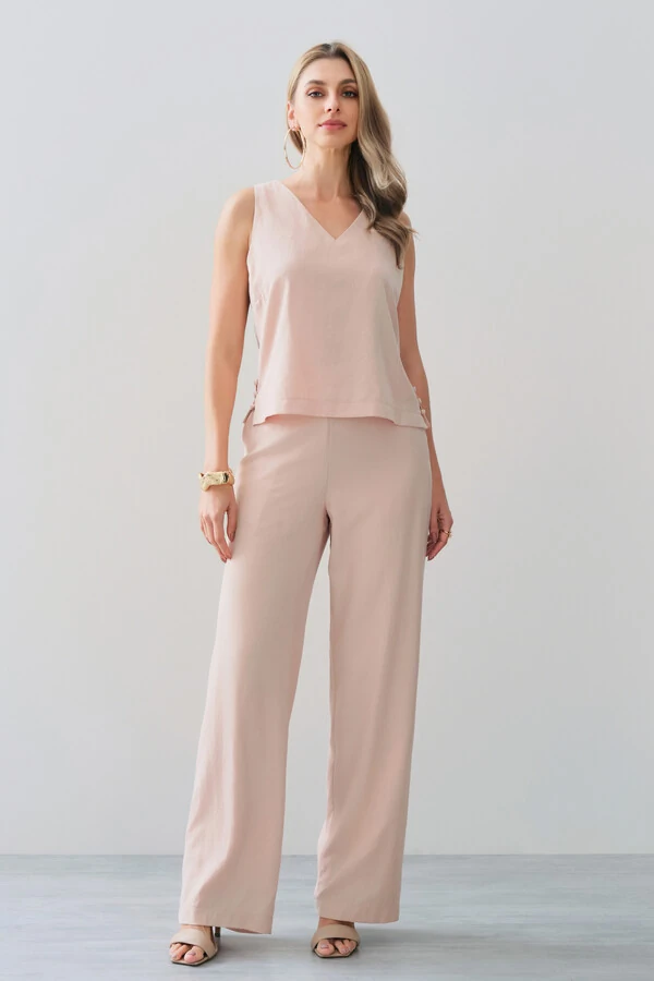 Conjunto de Blusa Regata Decote V Lateral Mini Botões Triple e Calça Reta