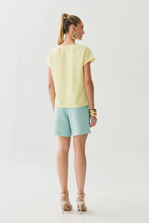 Blusa Manga Morcego Decote V Transpassado Botão Forrado