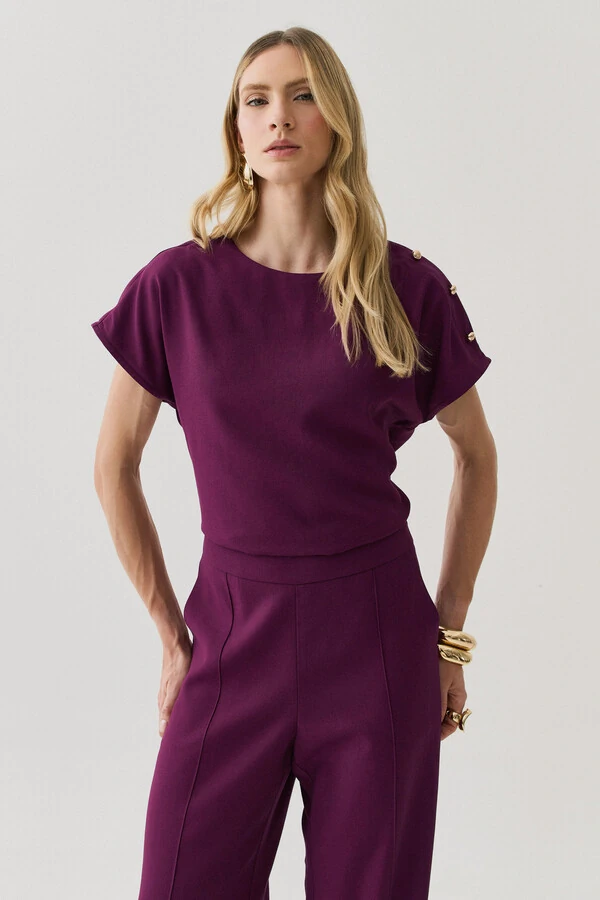 Conjunto de Blusa Assimétrica Manga Morcego Gold Triple e Calça Reta Nervura