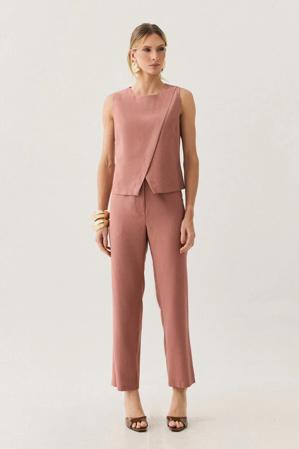 Conjuntode Alfaiataria de Regata Crop Transpassada e Calça Reta