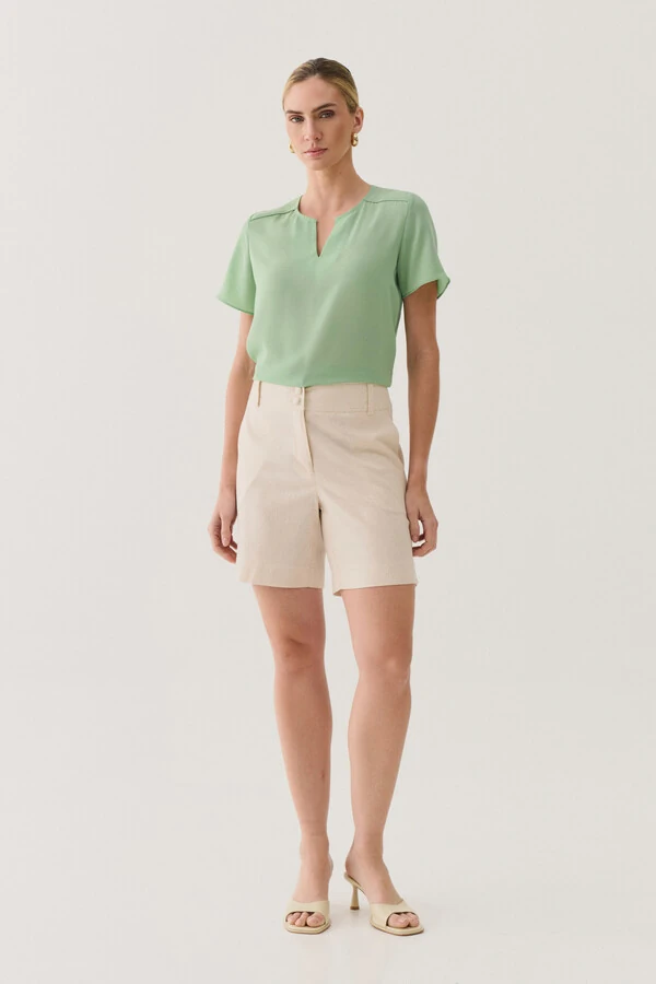 Blusa Decote Cavado Ombro Nervura