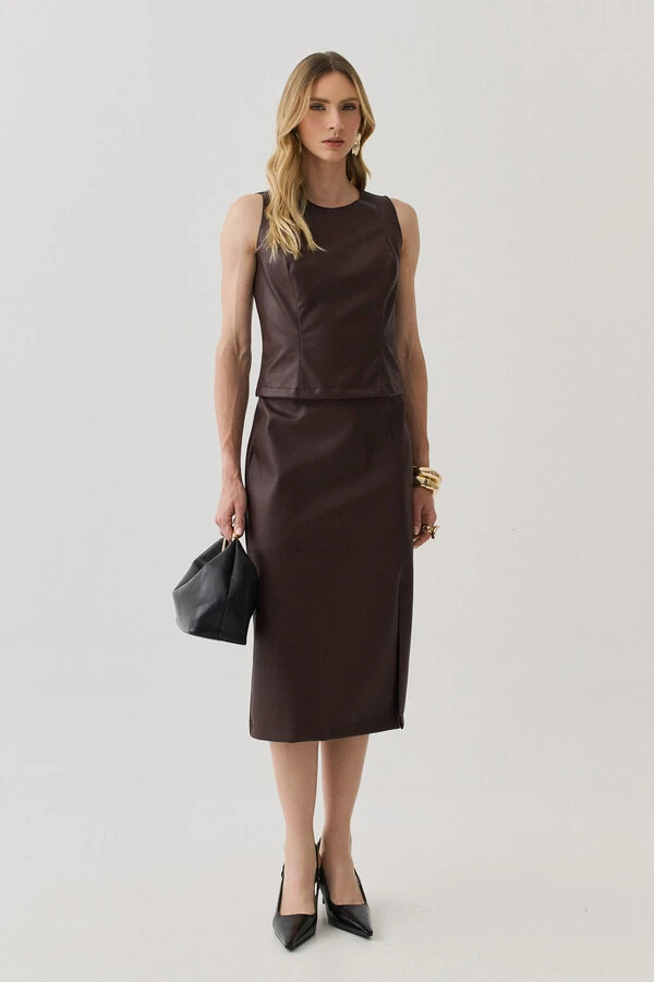 Conjunto de Couro de Regata Crop Recorte e Saia Midi Recorte Fenda Lateral