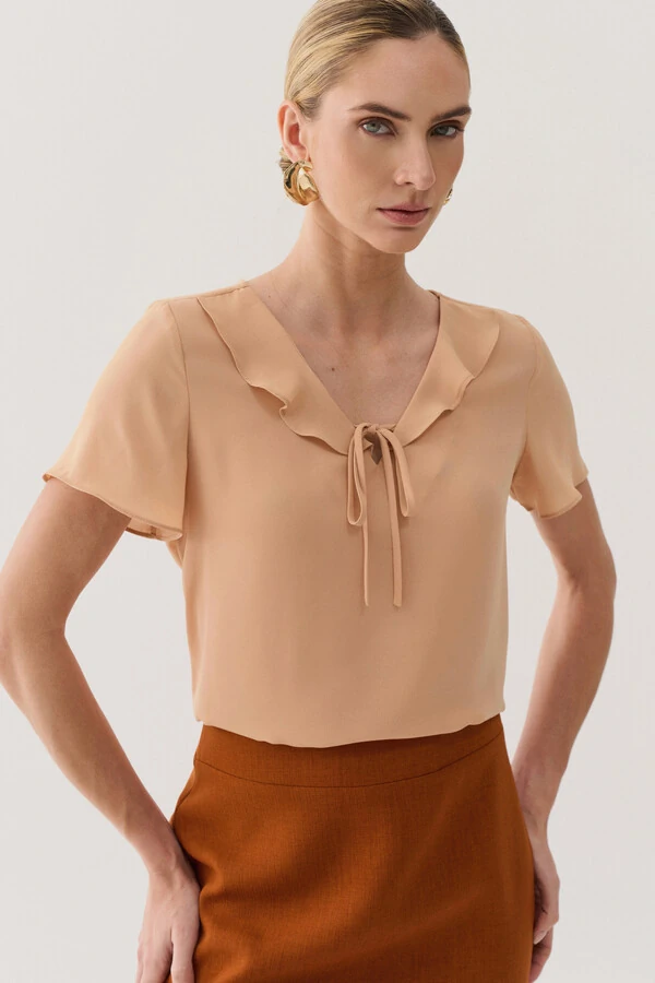 Blusa Decote V Babado Laço