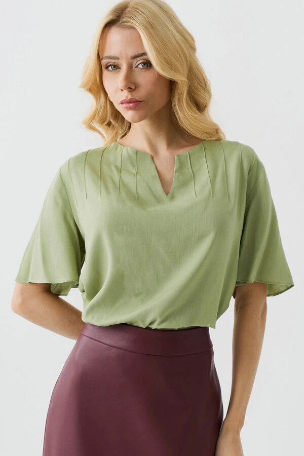 Blusa Manga Evasê Decote Cavado Nervuras