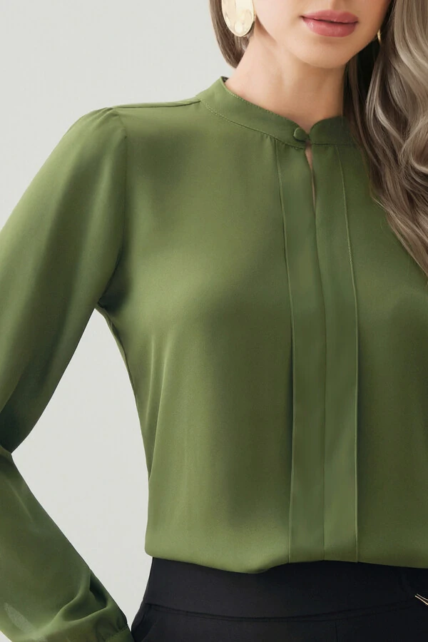 Blusa Manga Longa Punho Gola Baixa Mini Botão Forrado Pregas