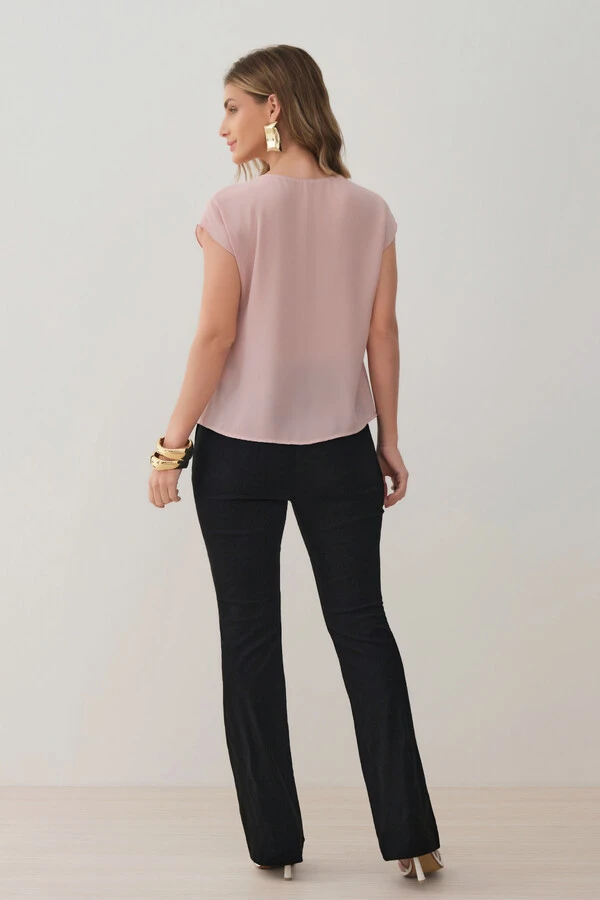 Blusa Manga Morcego Decote Assimétrico Prega