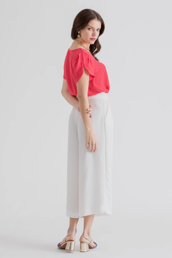 Blusa manga aberta botão forrado