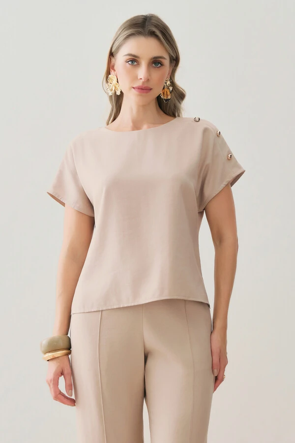 Conjunto de Blusa Assimétrica Manga Morcego Gold Triple e Calça Reta Nervura