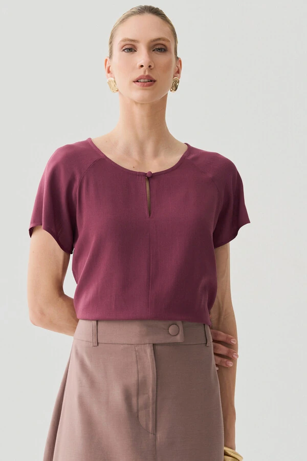 Blusa Manga Raglan Decote Gota Mini Botão Forrado