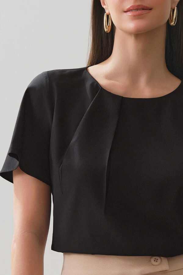 Blusa Decote Prega