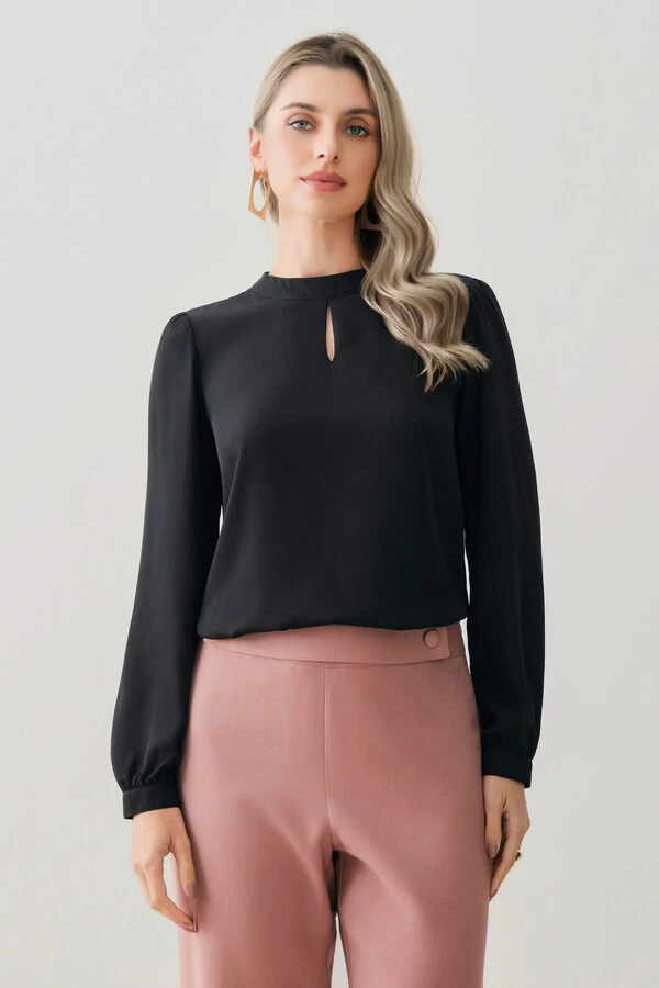 Blusa Manga Longa Punho Gola Baixa Vazada Gota