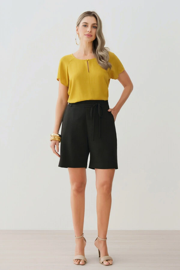 Blusa Manga Raglan Decote Gota Mini Botão Forrado