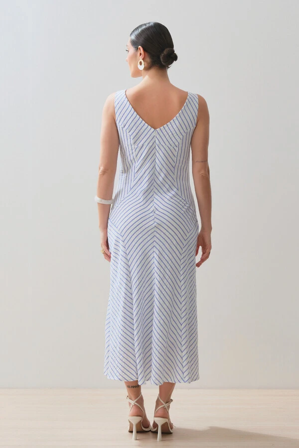 Vestido Midi Regata Listrado Recortes