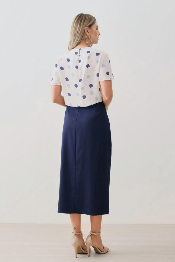 Blusa Assimétrica Abstrata Gola Careca Baixa Pregas Ombro Direito