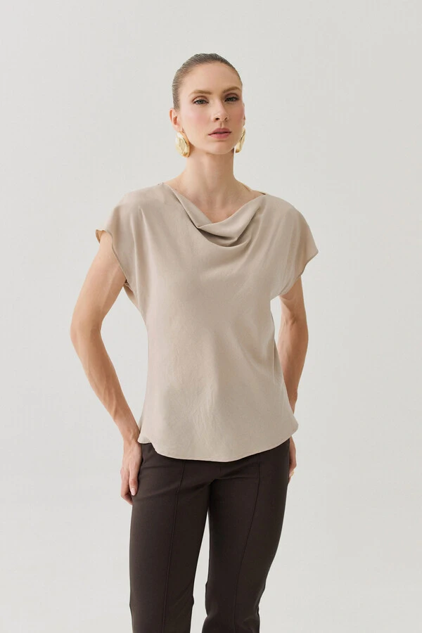 Blusa Manga Morcego Decote Drapeado