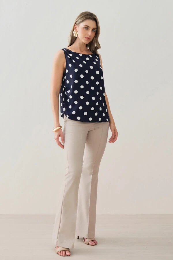 Regata Assimétrica Poa Cintura Direita Pregas