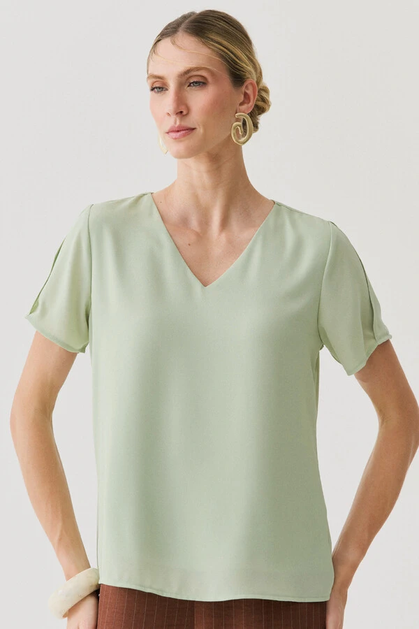 Blusa Dupla Manga Transpassada Abertura Decote V