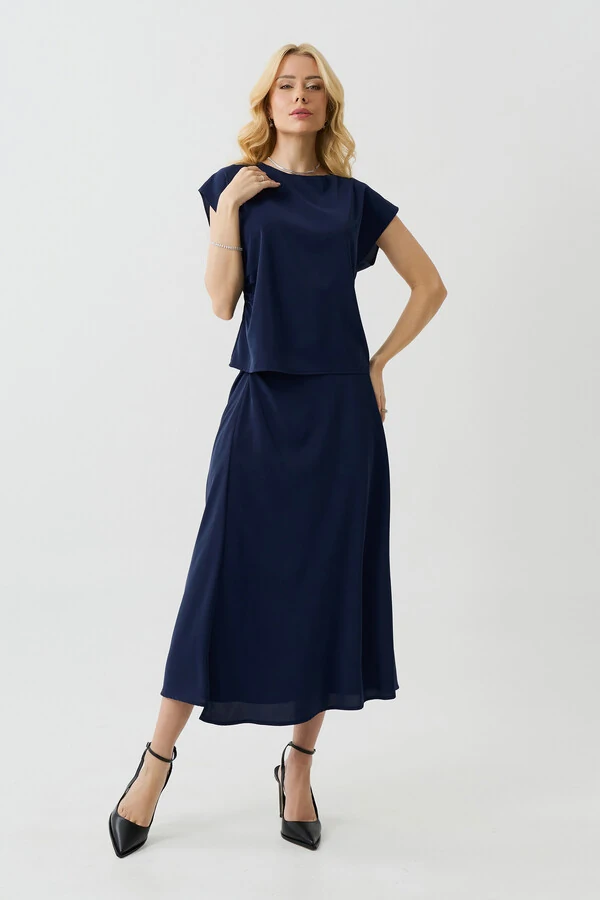 Conjunto Assimétrico de Blusa Manga Morcego Pregas Drapeada Saia Midi Evasê Drapeada