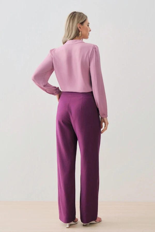 Blusa Manga Longa Punho Gola Baixa Mini Botões Triple