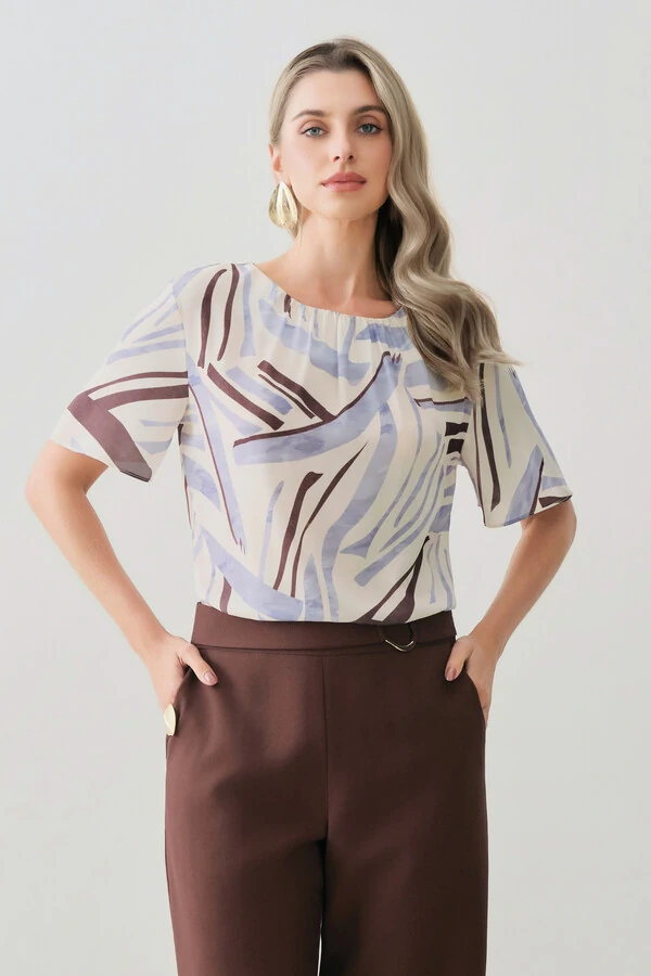 Blusa Abstrata Manga Evasê Decote Franizido