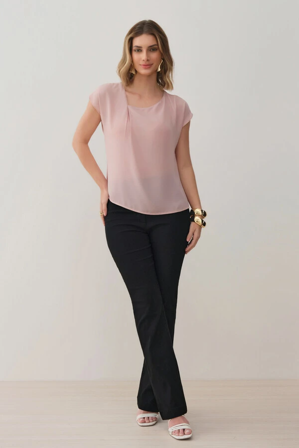 Blusa Manga Morcego Decote Assimétrico Prega