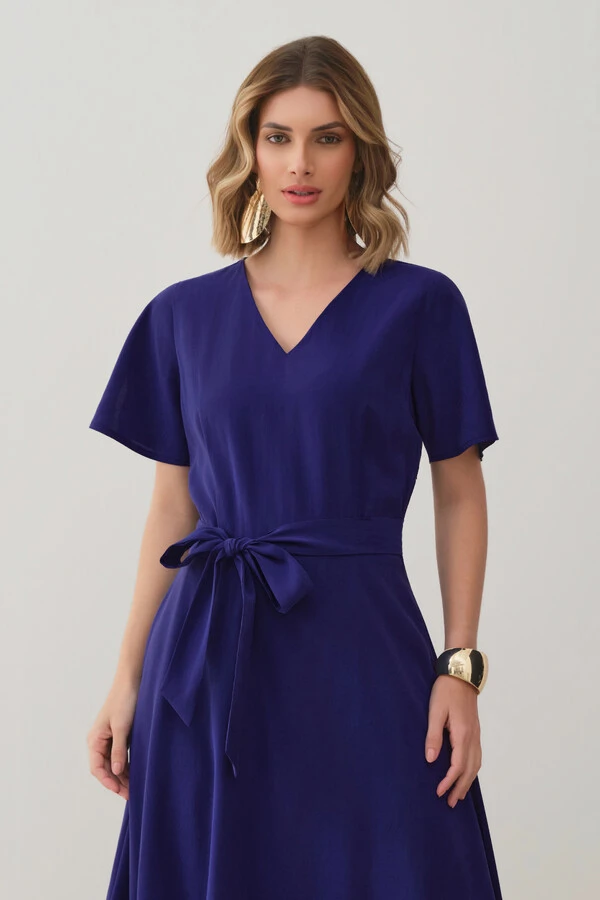 Vestido Midi Evasê Manga Abertura Decote V Cinto