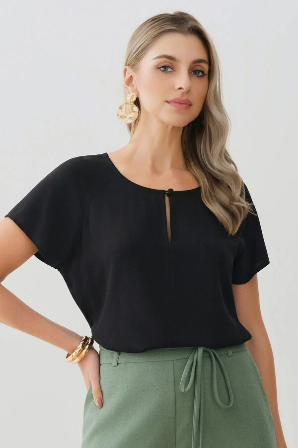 Blusa Manga Raglan Decote Gota Mini Botão Forrado