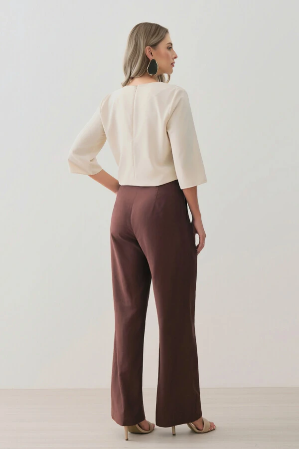 Blusa Assimétrica Manga 3/4 Pregas Ombro Esquerdo