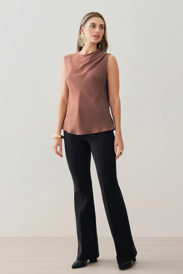 Blusa Regata Assimétrica Ombro Esquero Drapeado Pregas