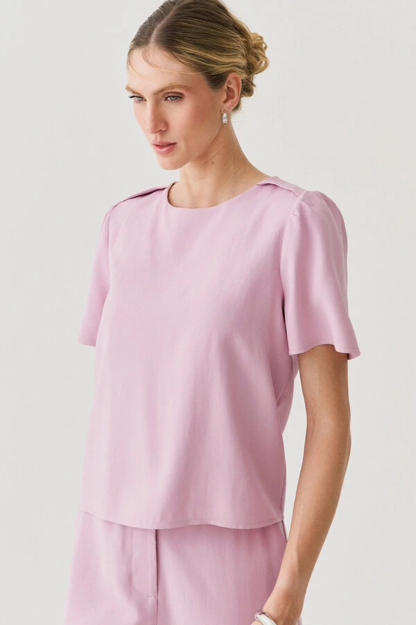 Conjunto de Blusa Ombro Prega e Calça Reta Ampla