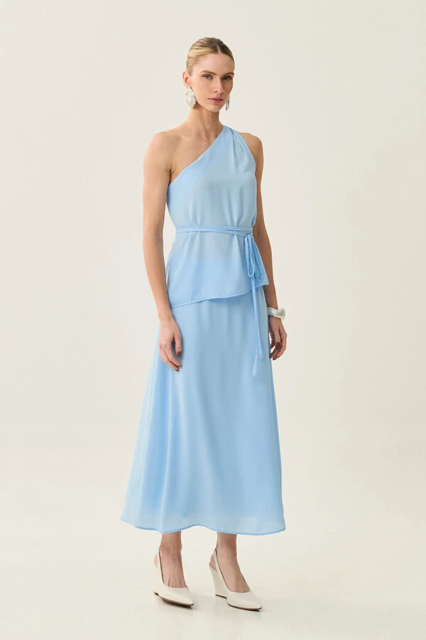 Conjunto de Blusa Regata Assimétrica Um Ombro Só Prega Cinto e Saia Midi