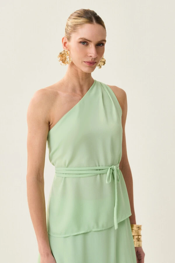 Conjunto de Blusa Regata Assimétrica Um Ombro Só Prega Cinto e Saia Midi