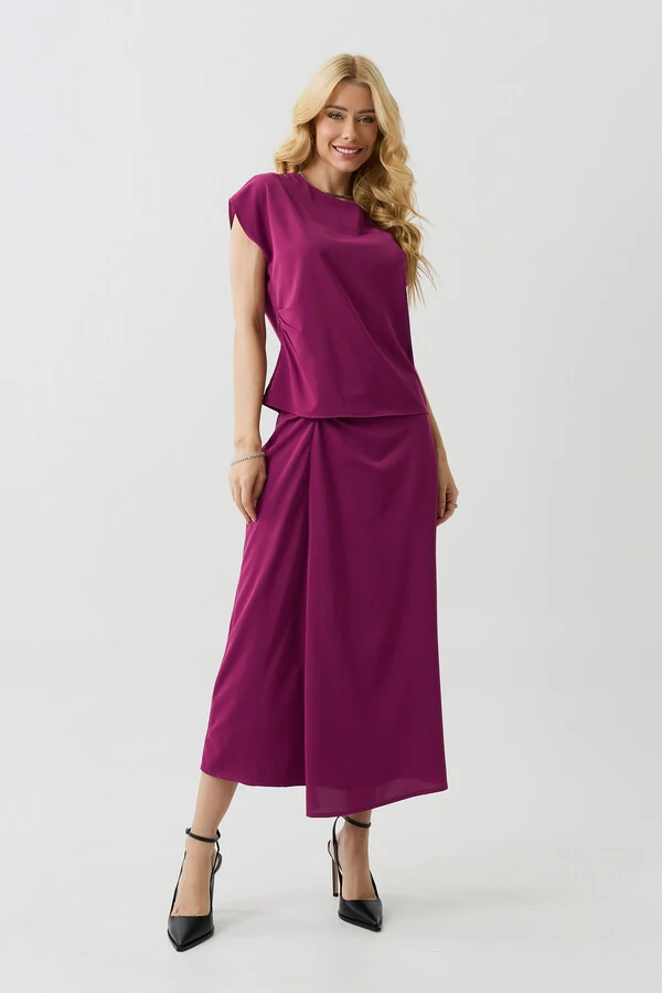 Conjunto Assimétrico de Blusa Manga Morcego Pregas Drapeada Saia Midi Evasê Drapeada