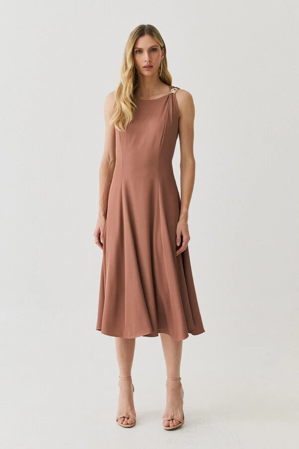 Vestido Midi Evasê Regata Assimétrico Pregas Ombro Esquerdo Gold