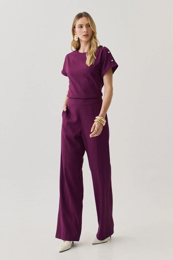 Conjunto de Blusa Assimétrica Manga Morcego Gold Triple e Calça Reta Nervura