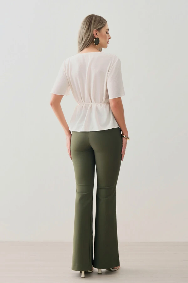 Blusa Decote V Cinto Fino