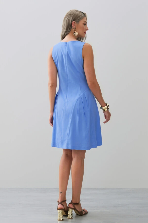 Vestido Regata de Linho Recortes Pregas Laterais