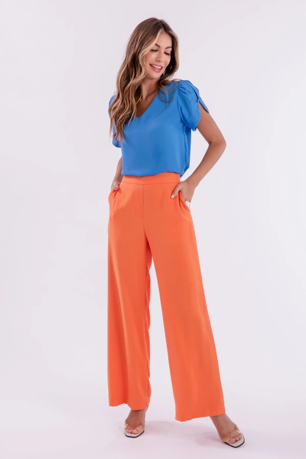 Blusa manga aberta botão forrado