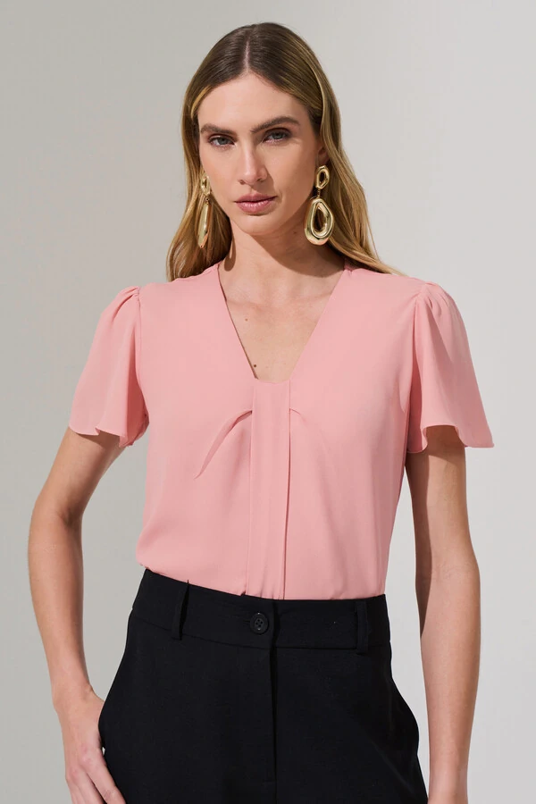 Blusa Decote V Pregas Laço