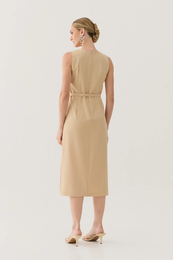 Vestido Midi Regata de Alfaiataria Decote V Recorte e Cinto Fivela