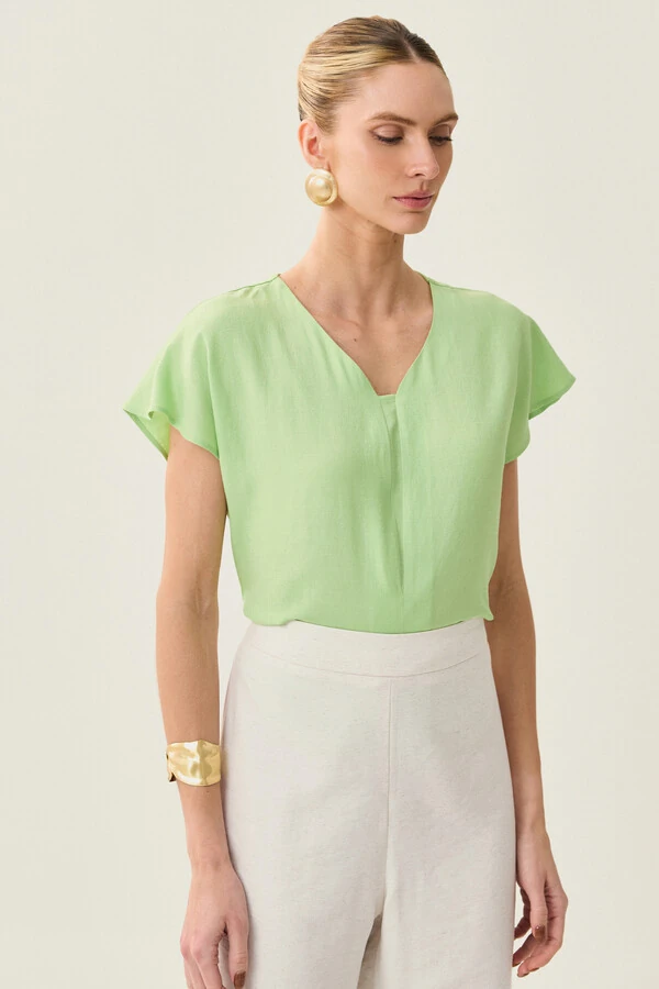 Blusa Manga Morcego Decote V Recorte