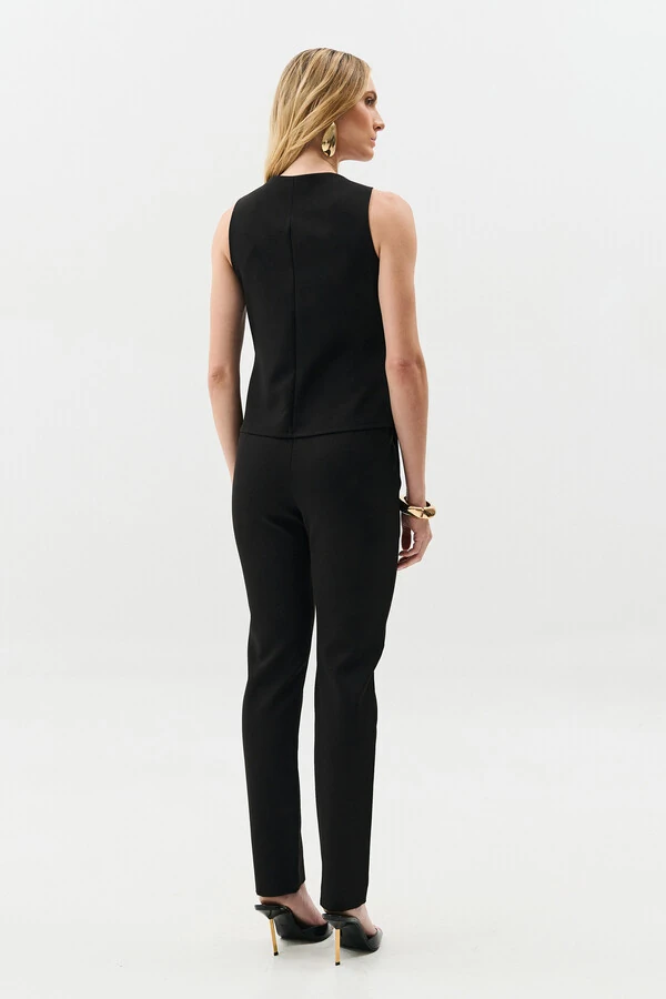 Conjunto de Alfaiataria de Blusa Regata Recorte Cinto Gold e Calça Reta