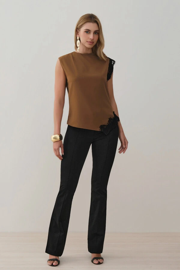 Calça Flare de Alfaiataria Double Nervura