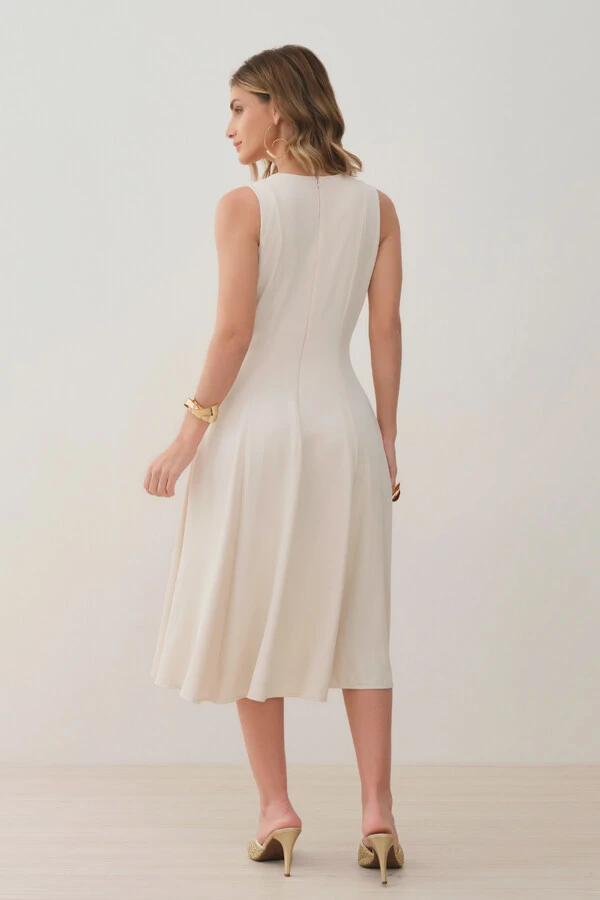 Vestido Midi Evasê Regata Assimétrico Pregas Ombro Esquerdo Gold