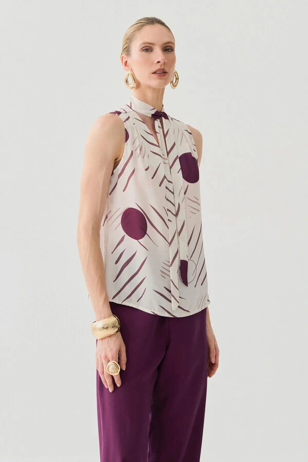 Regata Abstrata Gola Baixa Laço Decote V Ombro Prega