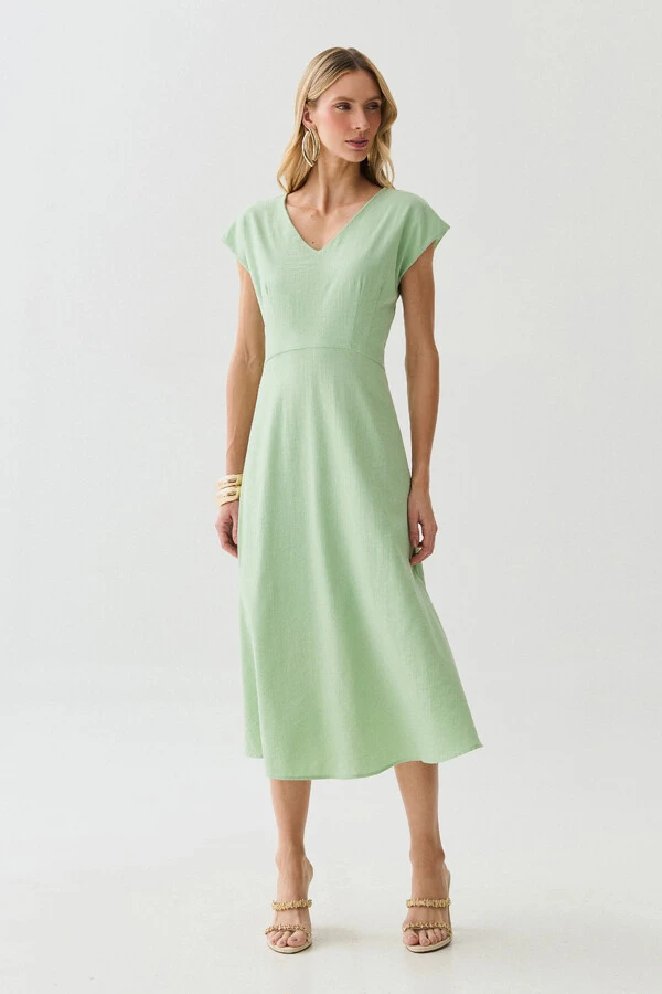 Vestido Midi Evasê Manga Morcego Decote V