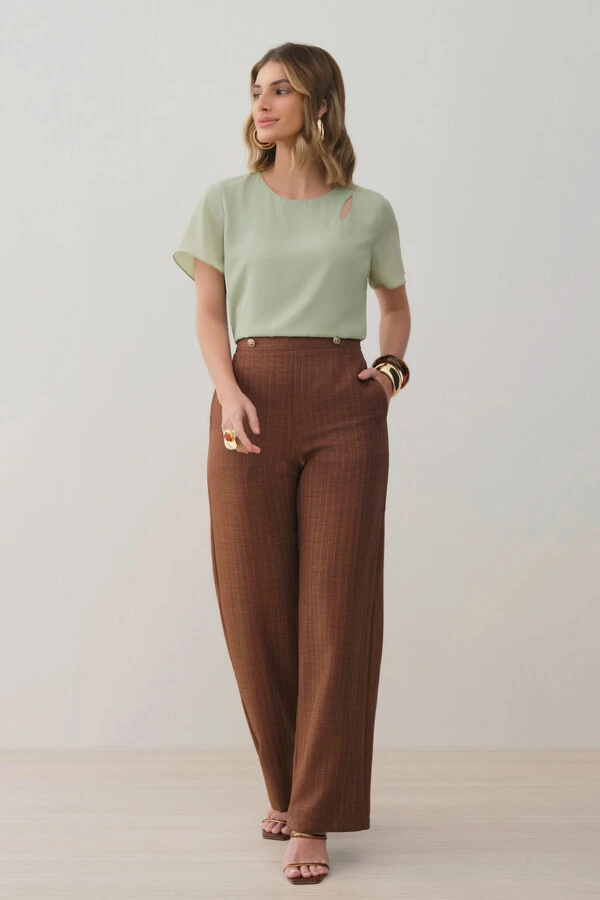 Pantalona Slim Risca de Giz Botões Gold