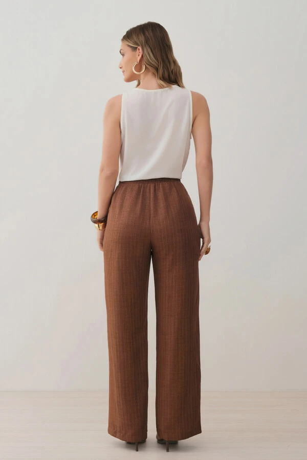 Pantalona Slim Risca de Giz Botões Gold